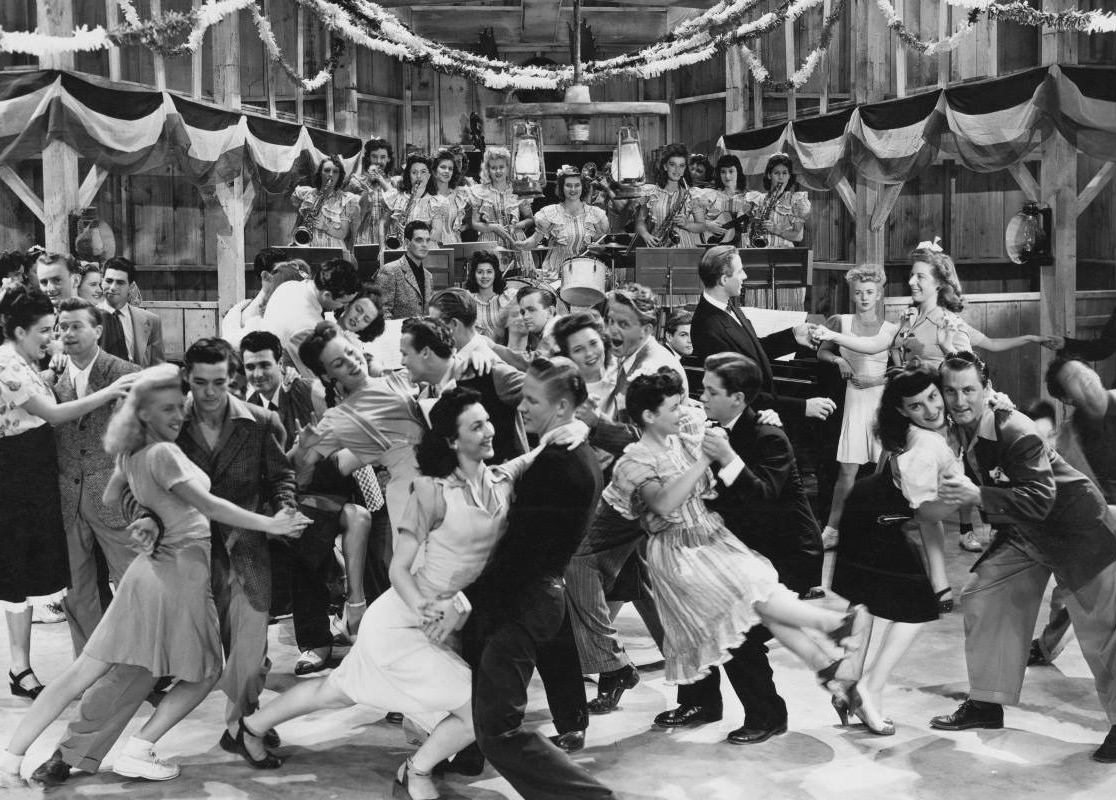 スイングダンスとは？